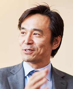 KDDI株式会社 ソリューション事業本部 ソリューション事業企画本部長 兼 クラウドサービス企画部長 兼 経営戦略本部 藤井 彰人